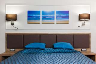 Отель Tiara Beach - All Inclusive Солнечный Берег Двухместный номер с 2 отдельными кроватями и балконом с видом на парк-4