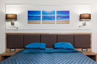 Отель Tiara Beach - All Inclusive Солнечный Берег Двухместный номер с 2 отдельными кроватями и балконом с видом на парк-12